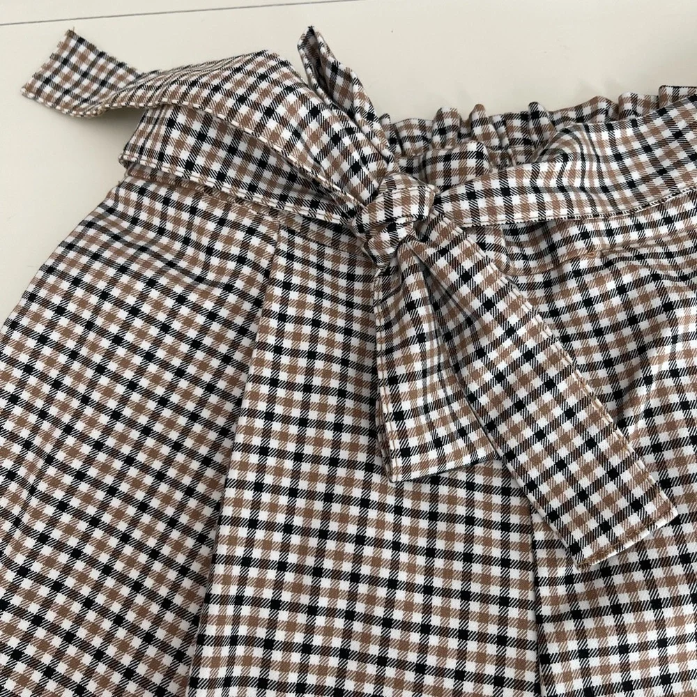 H&M DIVIDED Shorts with Tie Belt
